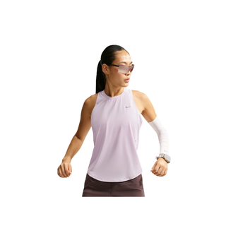 W NK SWIFT DF TANK STNDRD MUJER IU1033-583