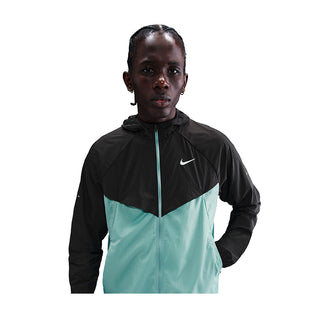 M NK UV RPL STRIDE JACKET HOMBRE HV4548-014