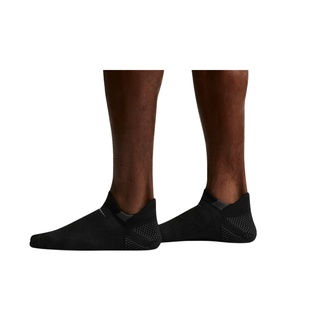 U NK LTWT RUN NS 1PR - 200 HOMBRE HV6931-010